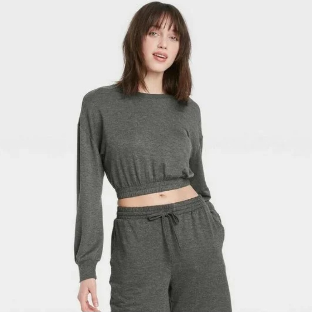 Women's Cropped Lounge Sweatshirt - Colsie Dark Gray Size small